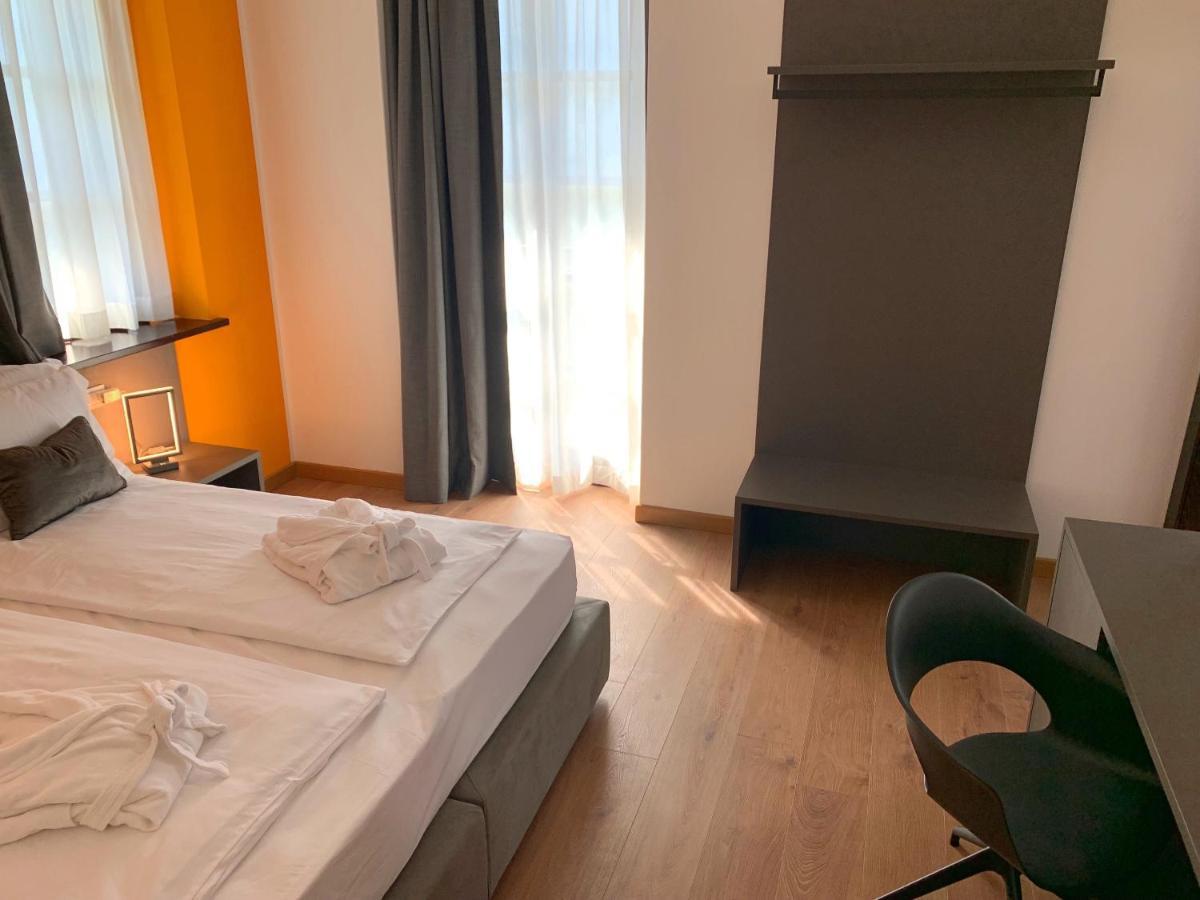 Guest House Le Cassandre Sondrio Eksteriør bilde